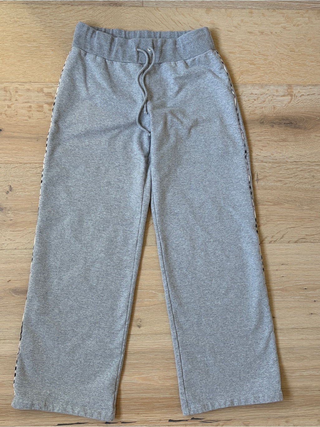 Burberry London Gray Nova Check Side Stripe Cropped Sweatpants Sz S*V0